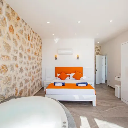 Royal 3 * Kaş